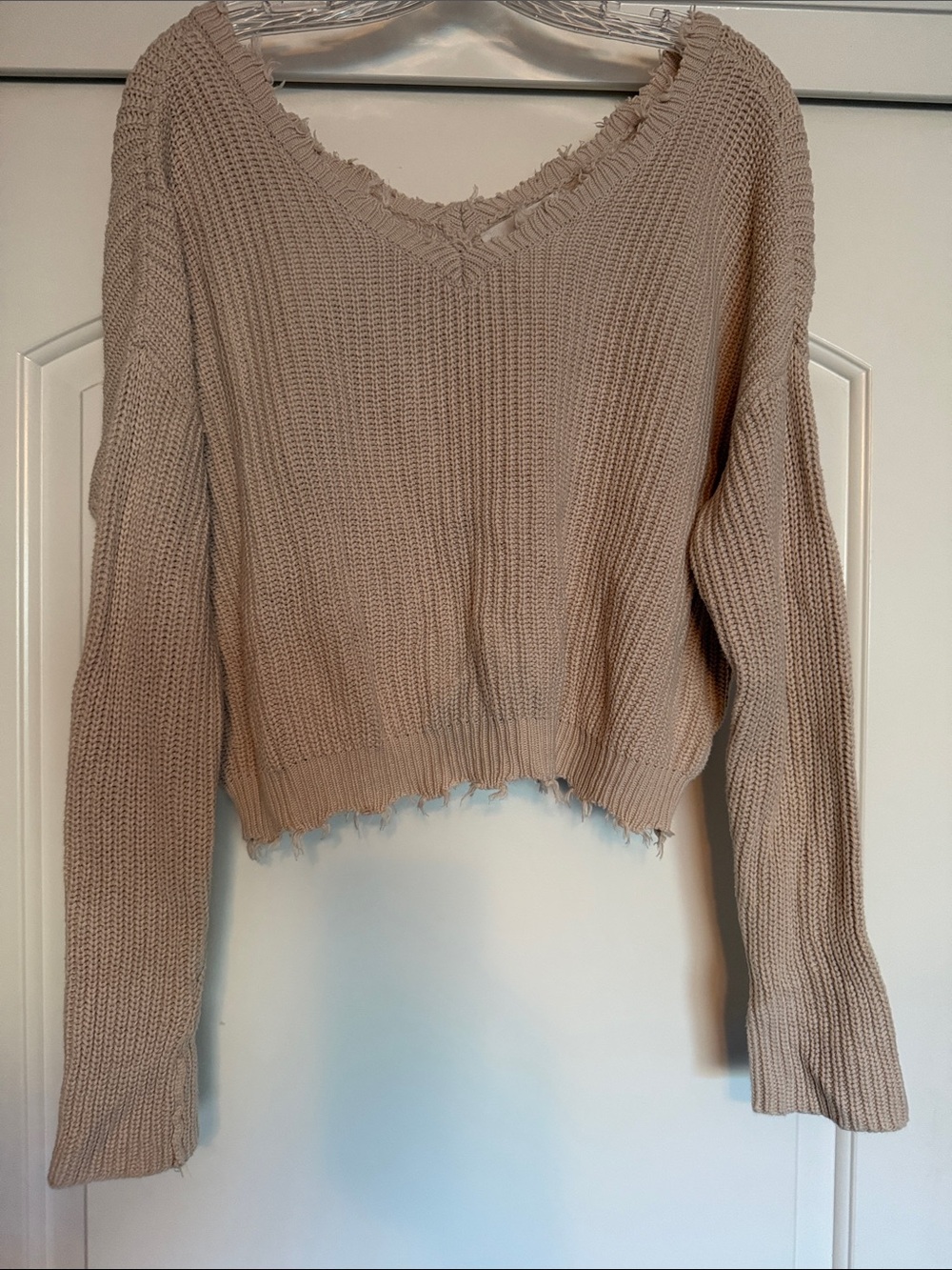 Jessica Simpson Frayed V-Neck Cropped Sweater